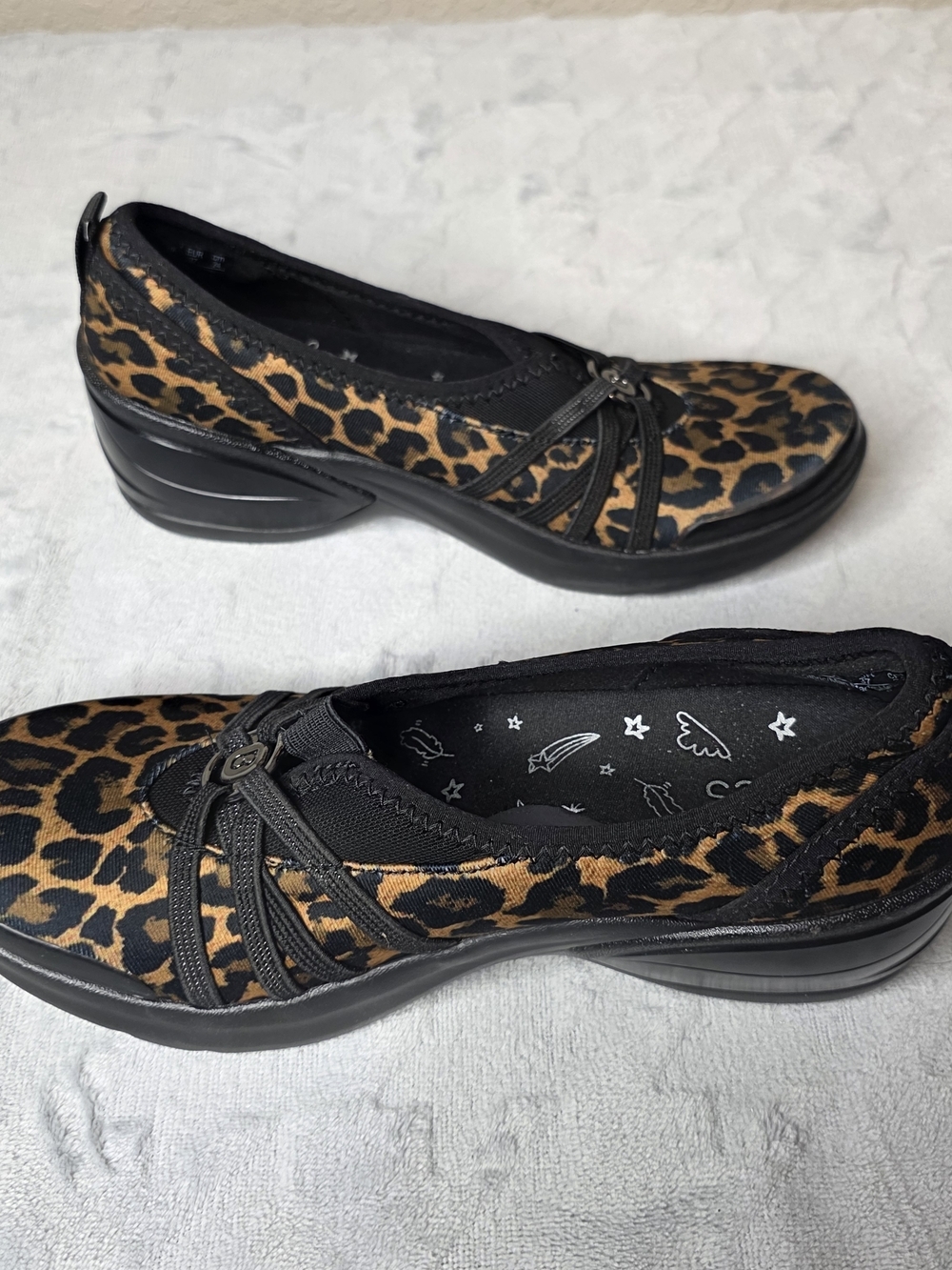 Bzees Leopard Print Slip-On Flats - Black & Brown Womens Sz 7M - Picture 6 of 7